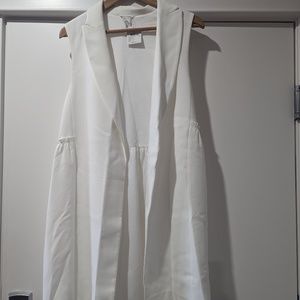 White Club Monaco vest Size M